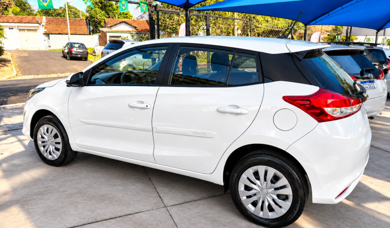 
								Yaris full									